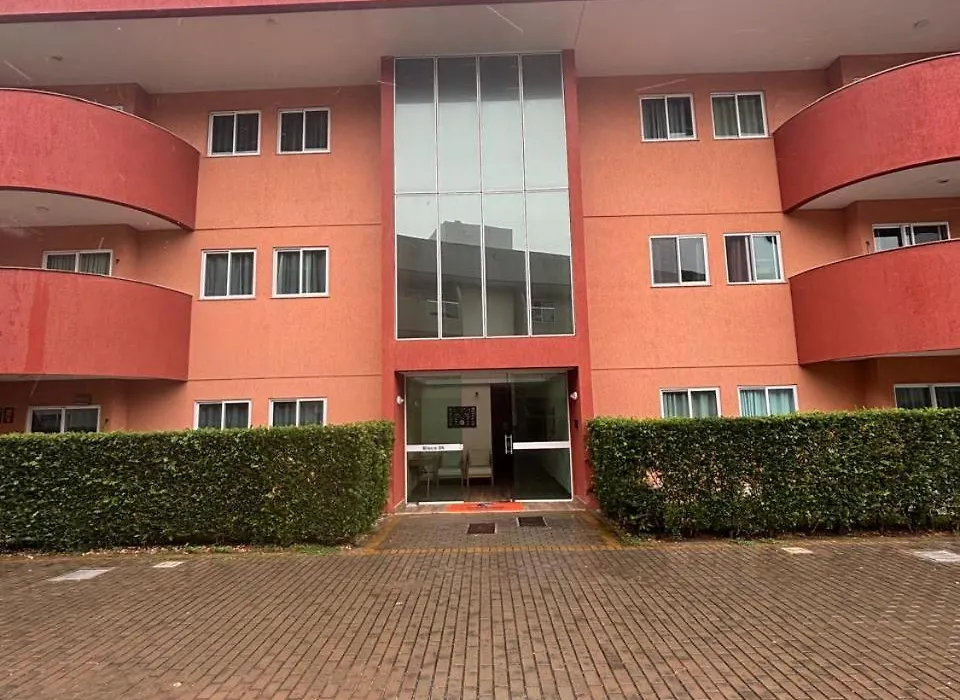 Golden Lake Condominio-1